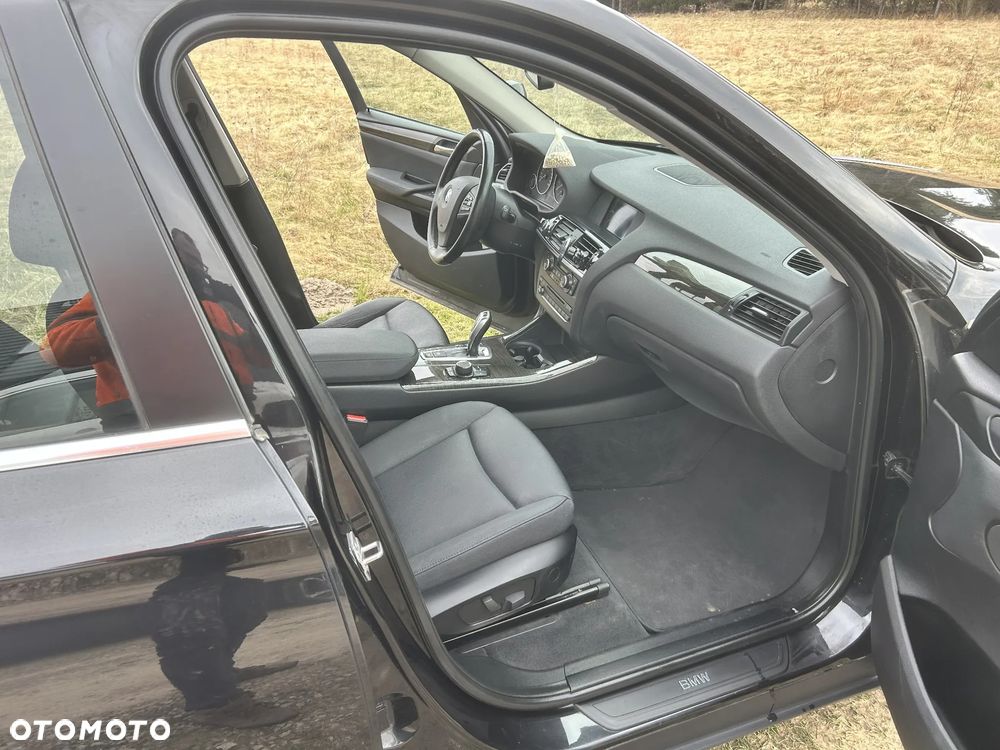 BMW X3 xDrive28i - 11