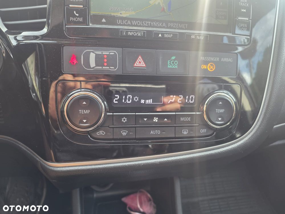 Mitsubishi Outlander 2.2 DI-D 4WD Automatik Instyle - 14