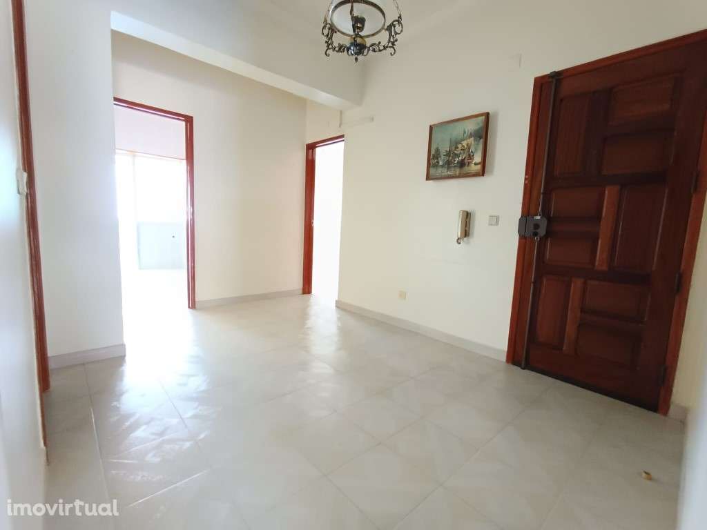 T2! Próximo de transportes - Grande imagem: 4/11