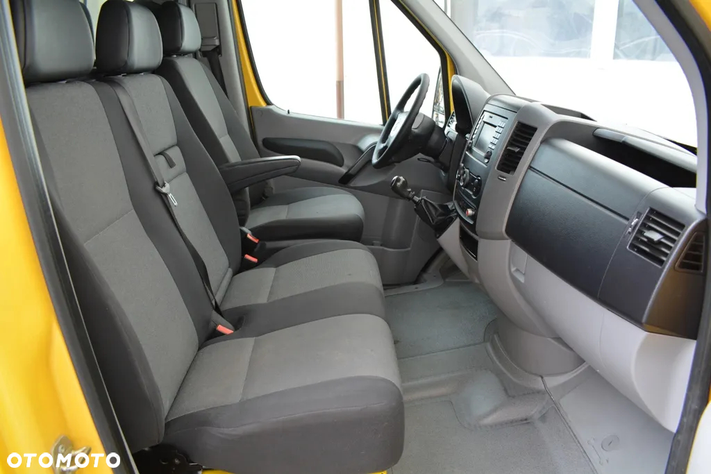 Volkswagen CRAFTER 35 2.0 TDI MAXI - 31