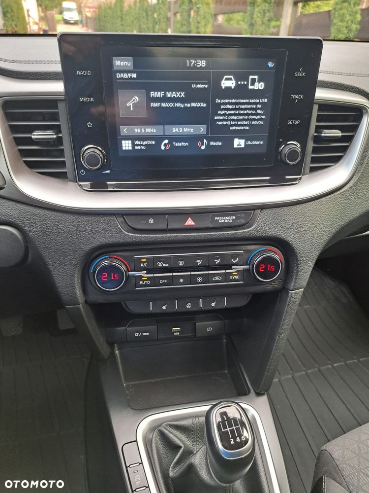 Kia Ceed 1.5 T-GDI OPF Vision - 12