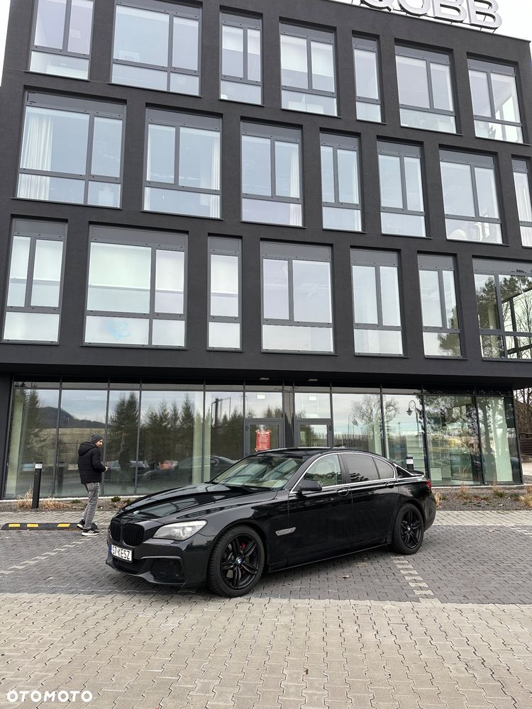 BMW Seria 7 2012 photo 4