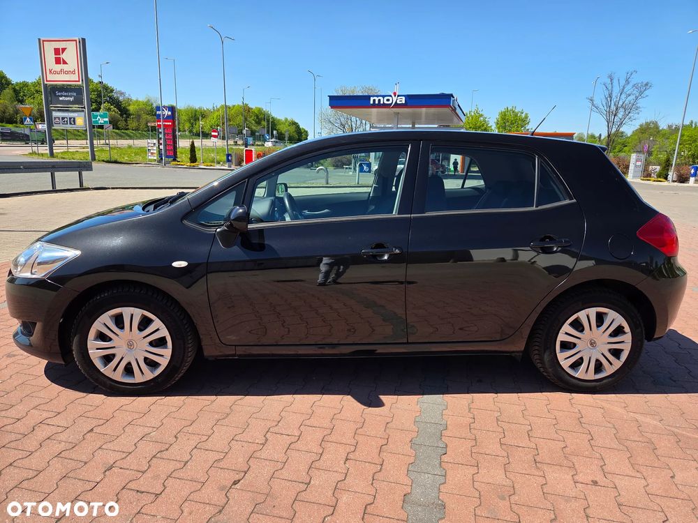 Toyota Auris 1.33 VVT-i Premium + - 26