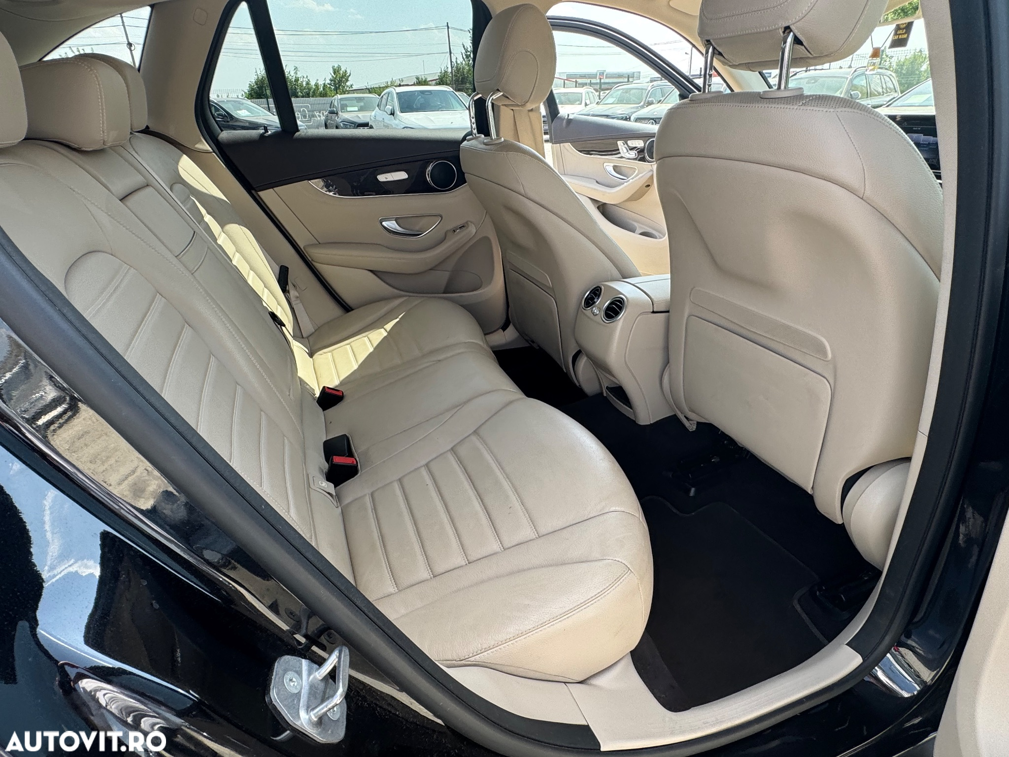 Mercedes-Benz GLC 250 d 4MATIC - 25