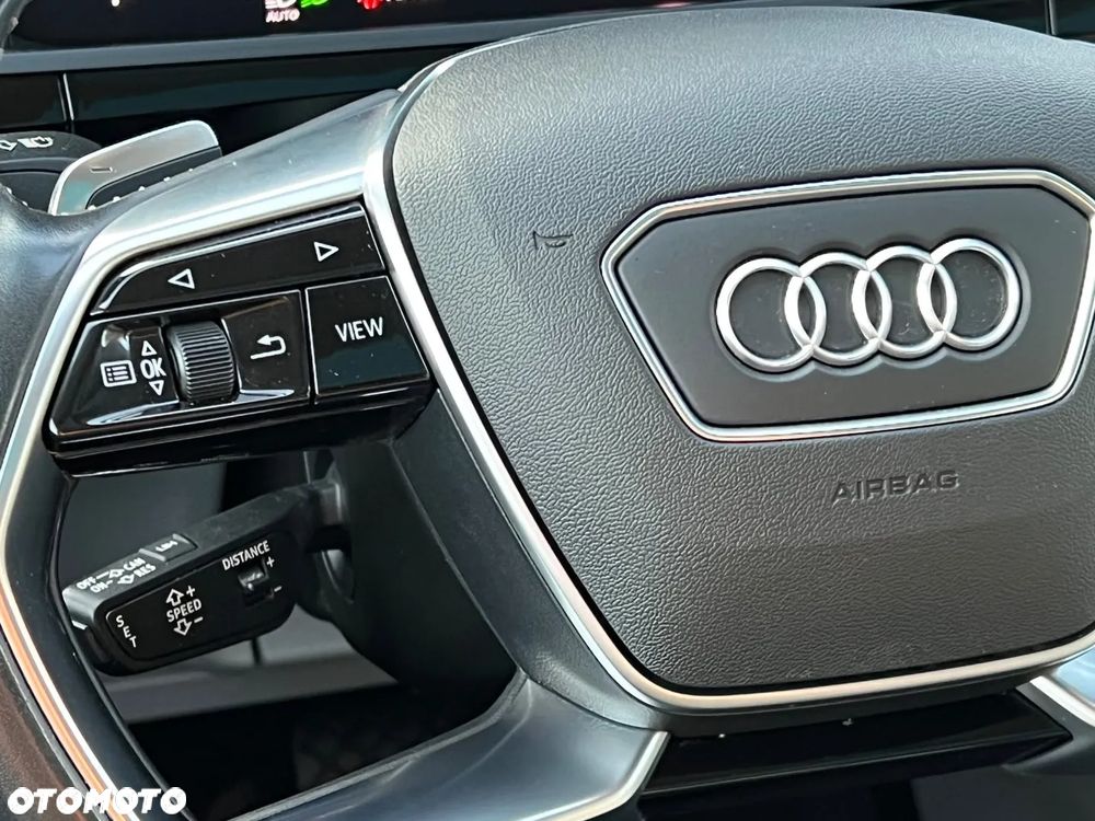 Audi e-tron 55 Quattro S Line - 17