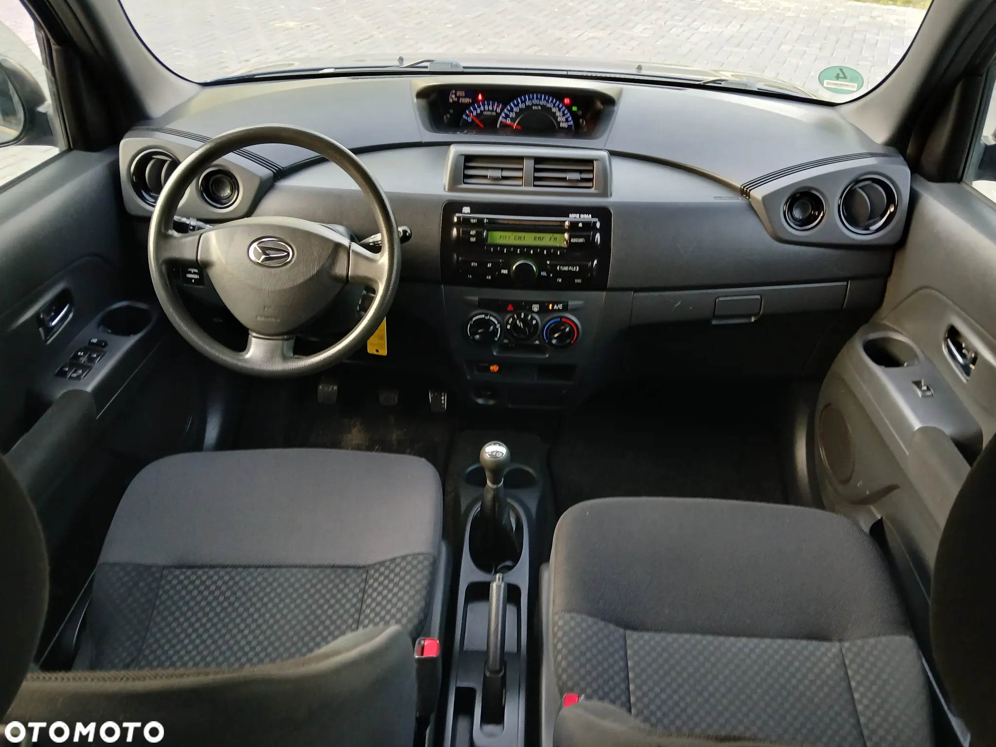 Daihatsu Materia 1.5 - 18