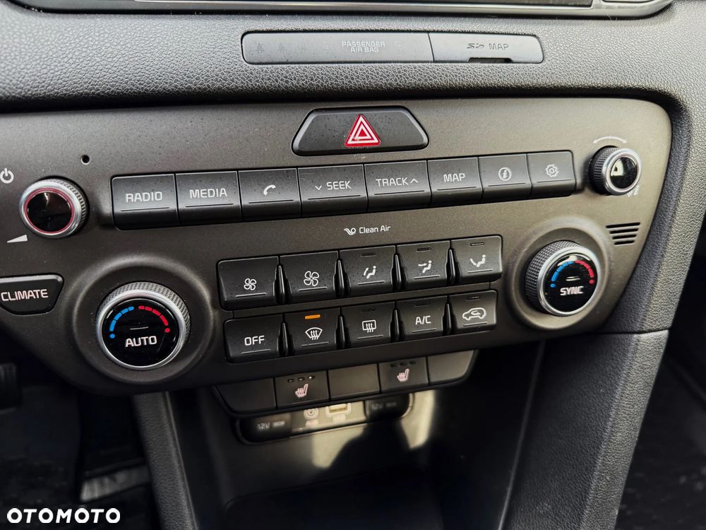 Kia Sportage 1.6 GDI 2WD Dream-Team Edition - 19