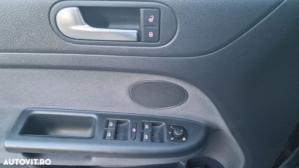 Volkswagen Golf Plus 1.2 TSI BlueMotion Technology Team - 13