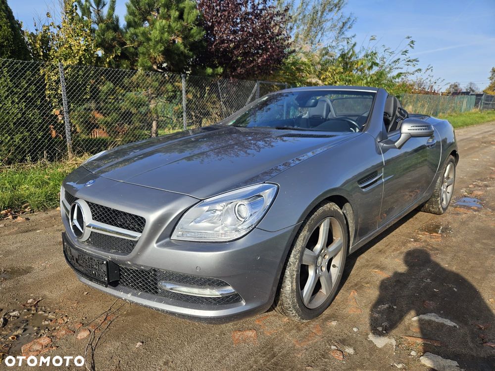 Mercedes-Benz SLK 200 CGI - 15