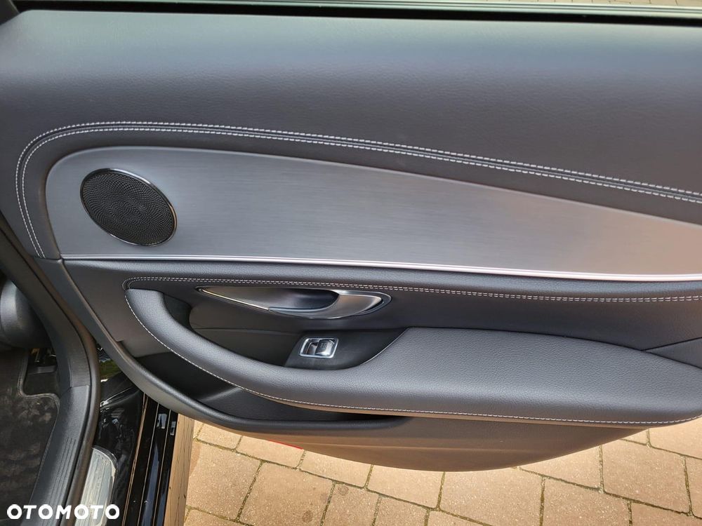 Mercedes-Benz Klasa E 220 d 4-Matic - 17