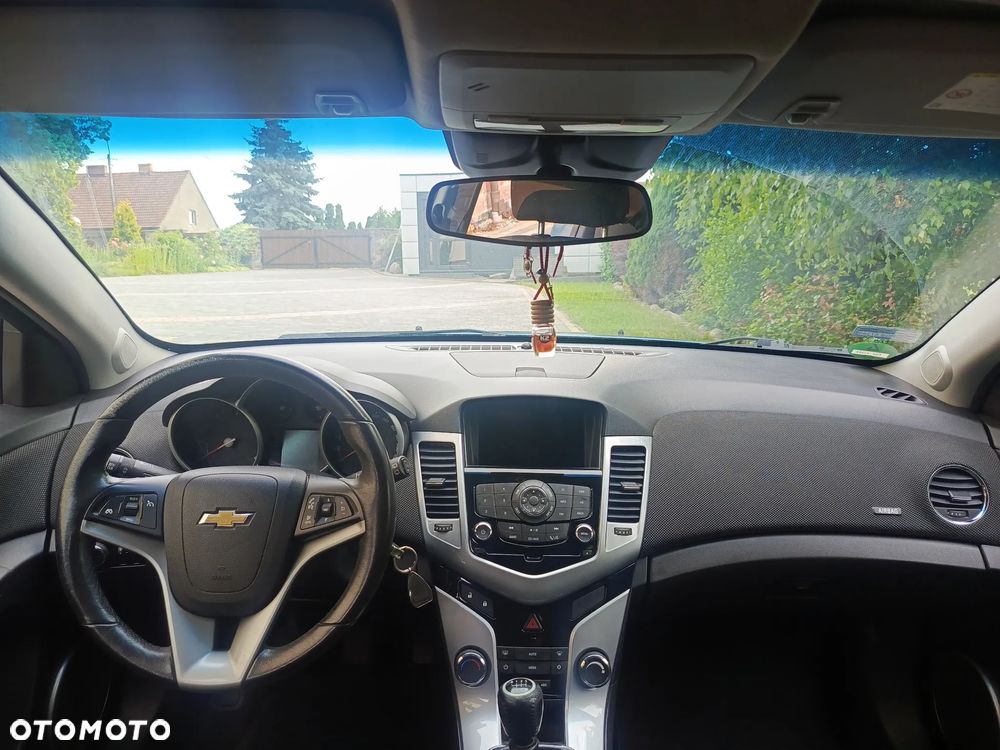 Chevrolet Cruze 1.7 LT - 7