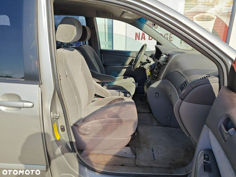 Toyota Sienna - 14