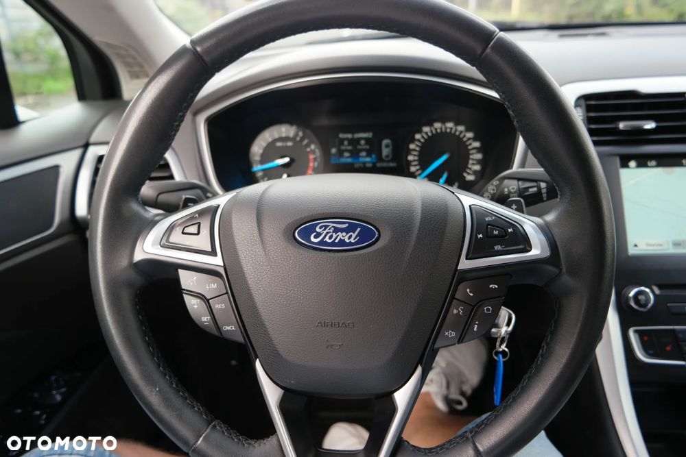 Ford Mondeo - 33