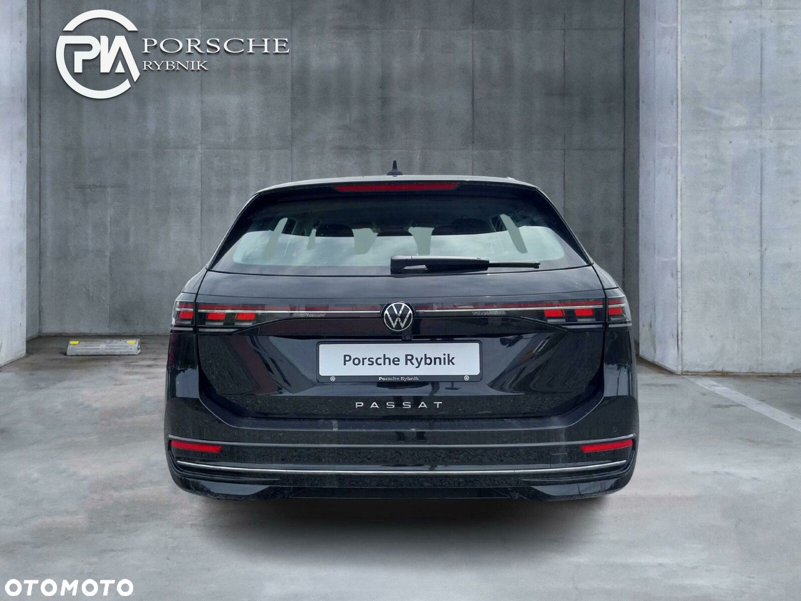 Volkswagen Passat - 4
