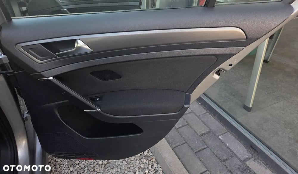Volkswagen Golf 1.4 TSI ACT BlueMotion Technology Comfortline - 12