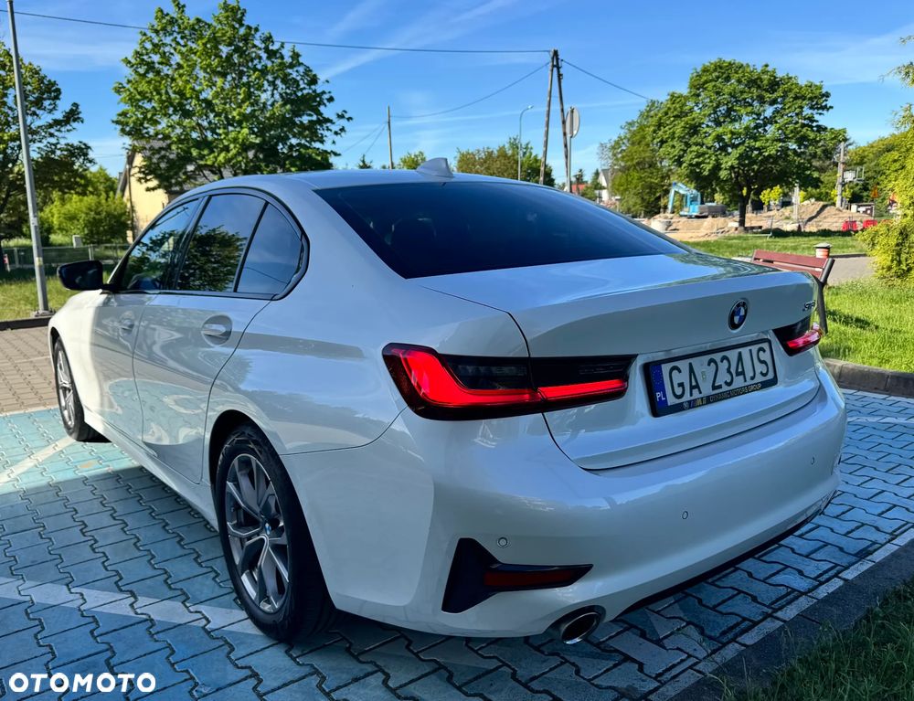 BMW Seria 3 318i Sport Line - 5