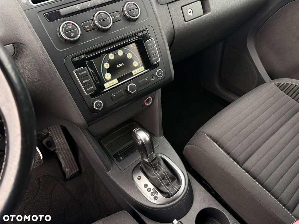 Volkswagen Touran 1.6 TDI SCR (BlueMotion Technology) DSG Comfortline - 14