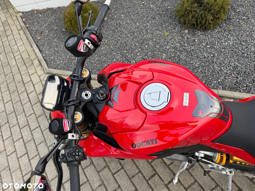 Ducati Streetfighter V2 - 20