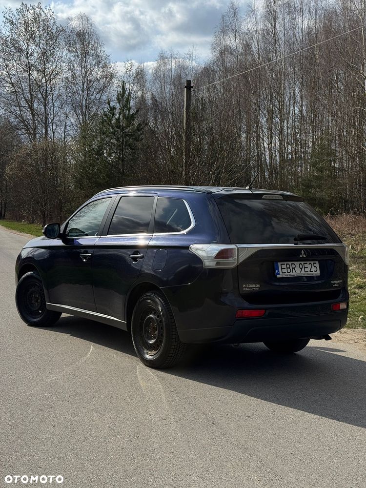 Mitsubishi Outlander 2.2 DID Intense - 14