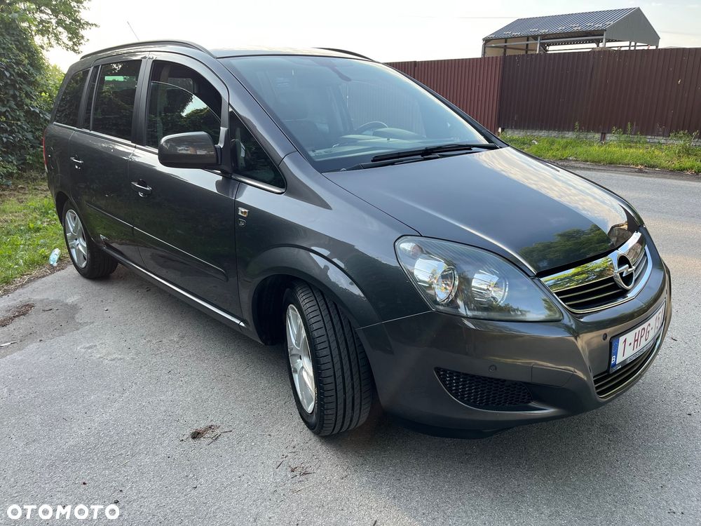 Opel Zafira 1.6 Cosmo - 4