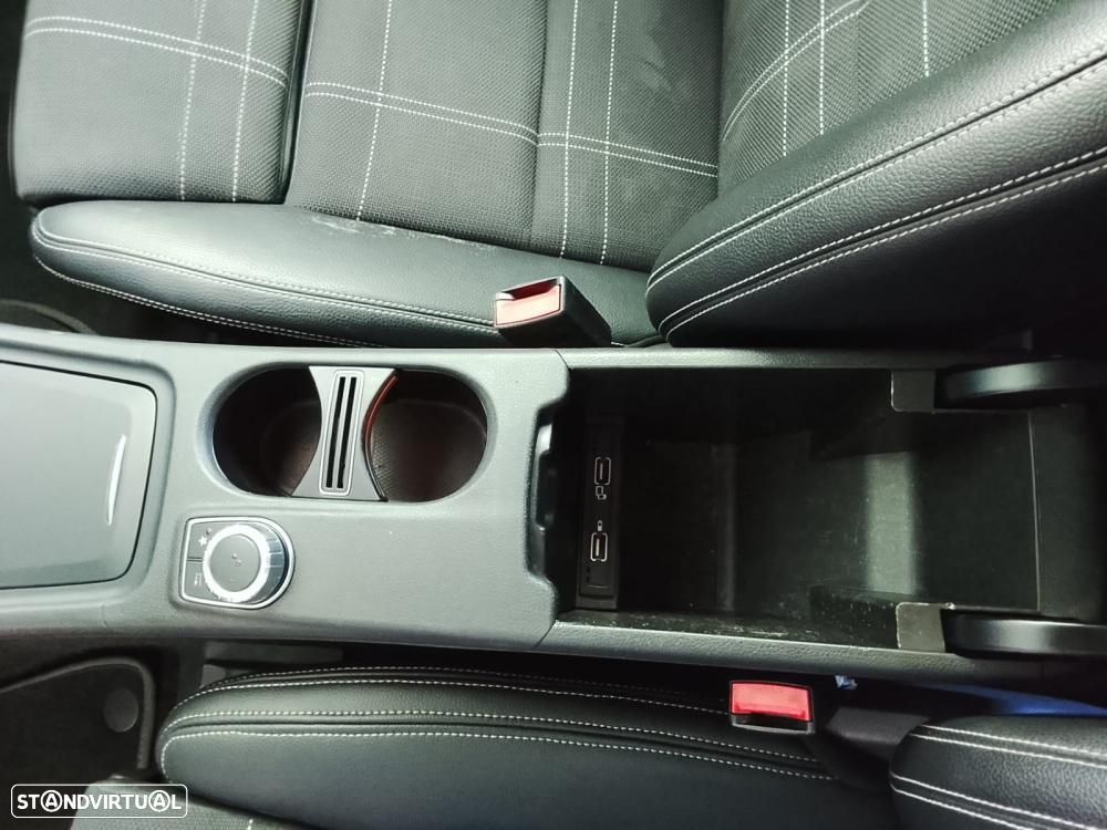 Mercedes-Benz CLA 200 - 24