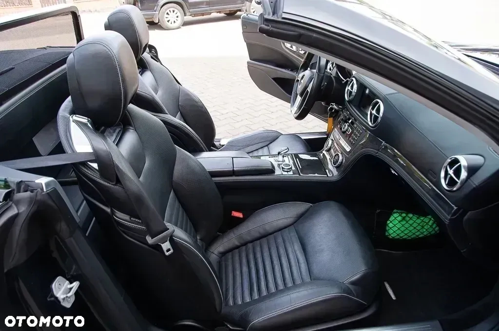 Mercedes-Benz SL - 34