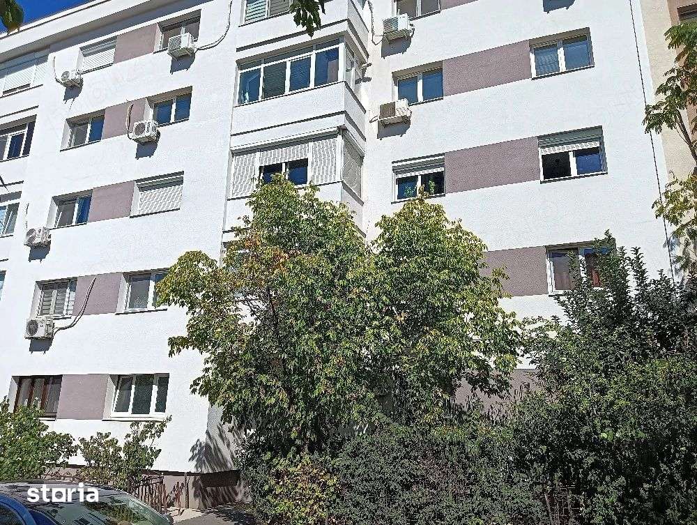 Apartament 3 camere de vanzare Gorjului — fotografia 1