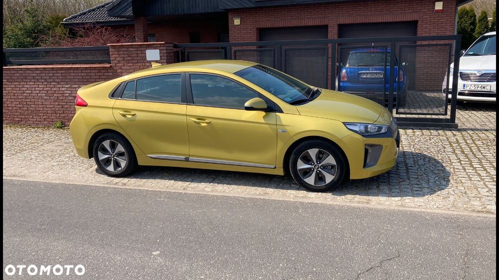 Hyundai IONIQ - 5
