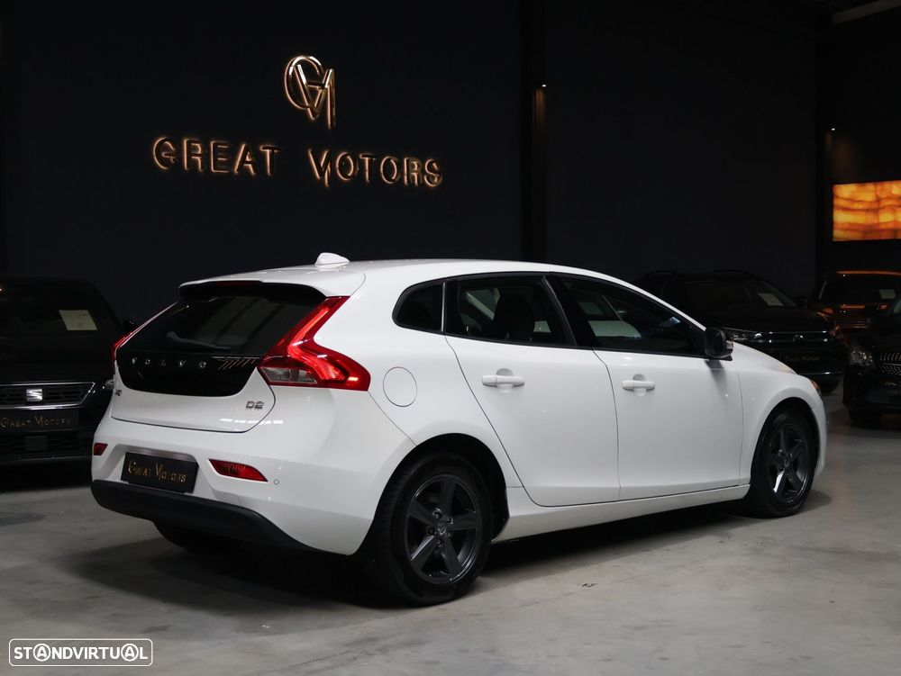 Volvo V40 1.6 D2 Momentum - 4