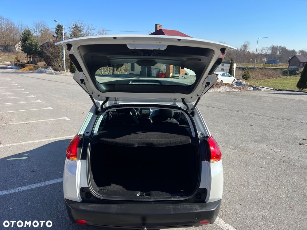 Peugeot 2008 PureTech 82 Urban Move - 22