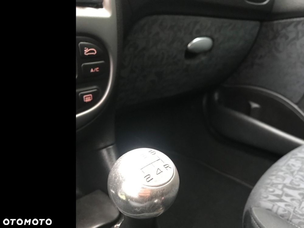 Peugeot 206 90 Quiksilver - 20