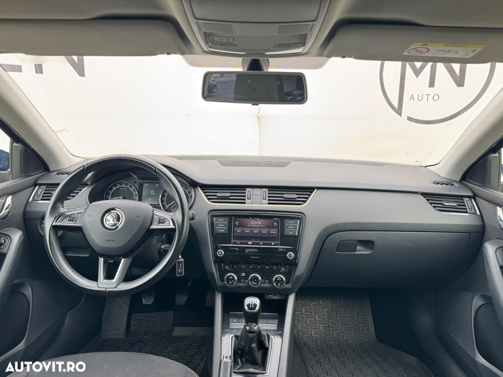 Skoda Octavia 1.6 TDI Active - 8