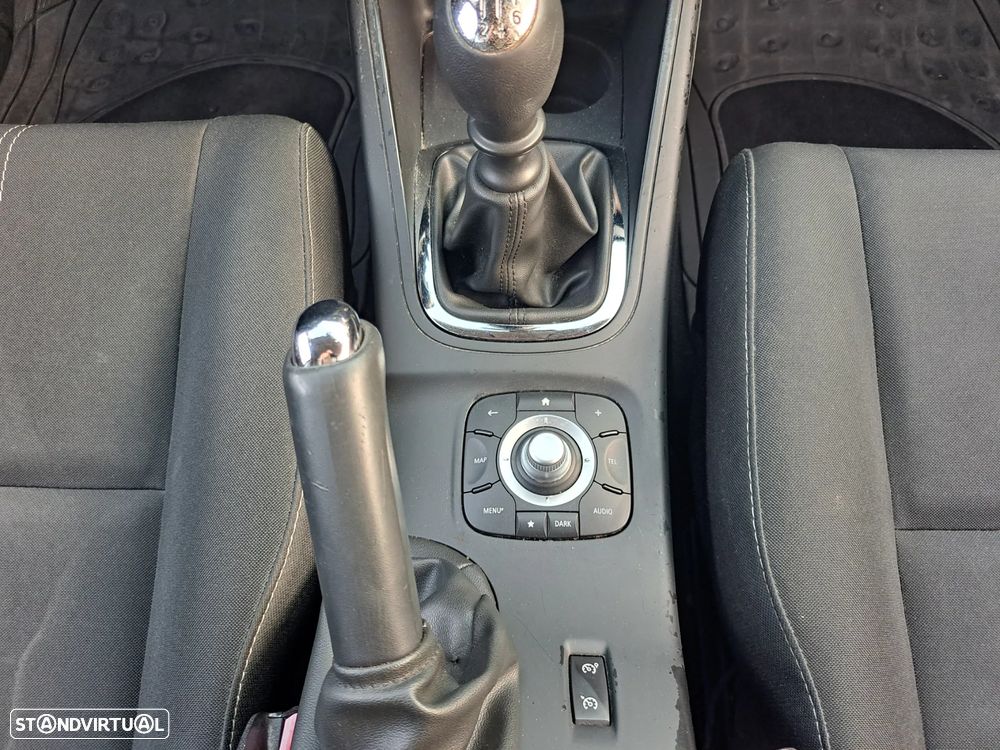 Renault Mégane 1.5 dCi Confort - 25