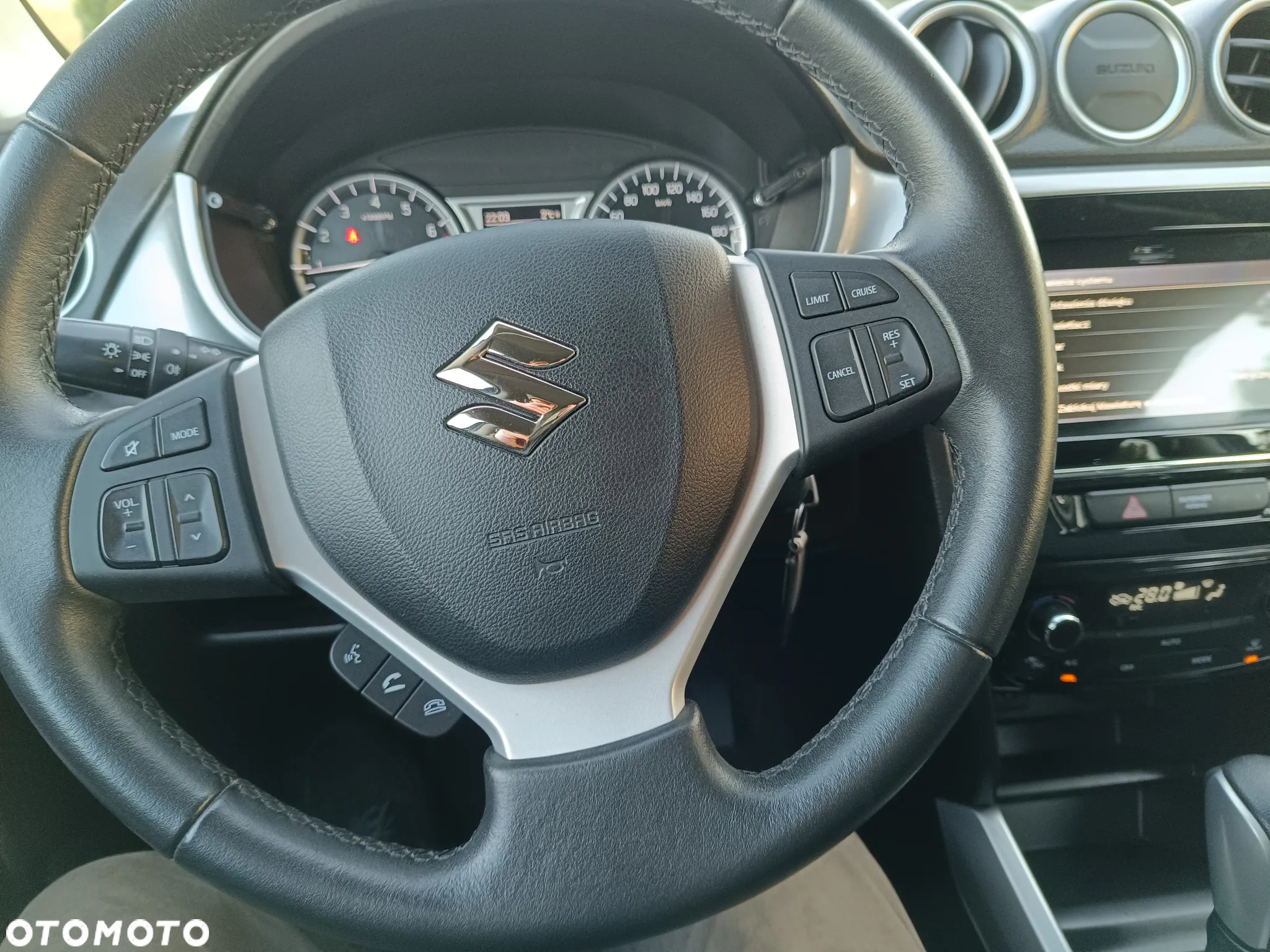 Suzuki Vitara 1.6 Comfort 2WD - 9