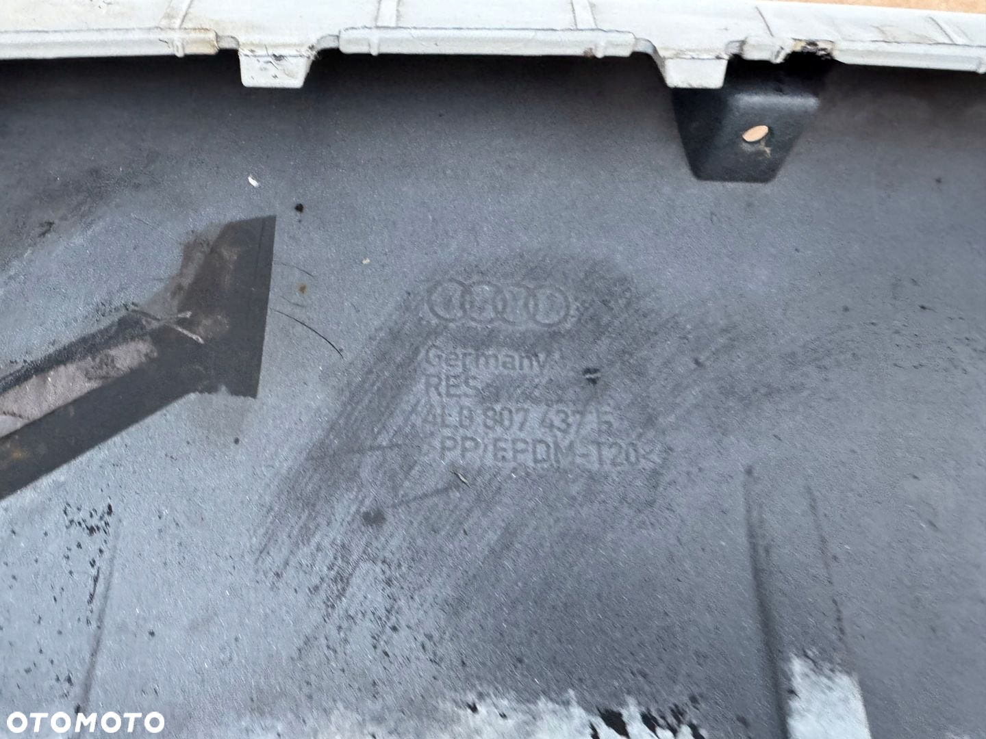 Zderzak Przód AUDI Q7 4L0 V12 W12 LIFT ORYGINAŁ NIE KLEJONY - 16