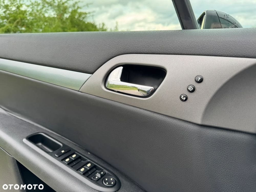 Peugeot 407 V6 210 Premium - 14