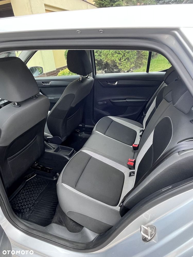 Skoda Fabia 1.0 TSI Ambition - 10