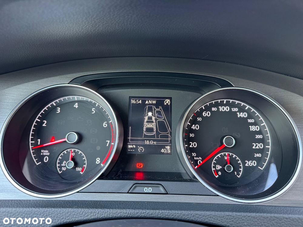 Volkswagen Golf 1.4 TSI BMT Highline - 29