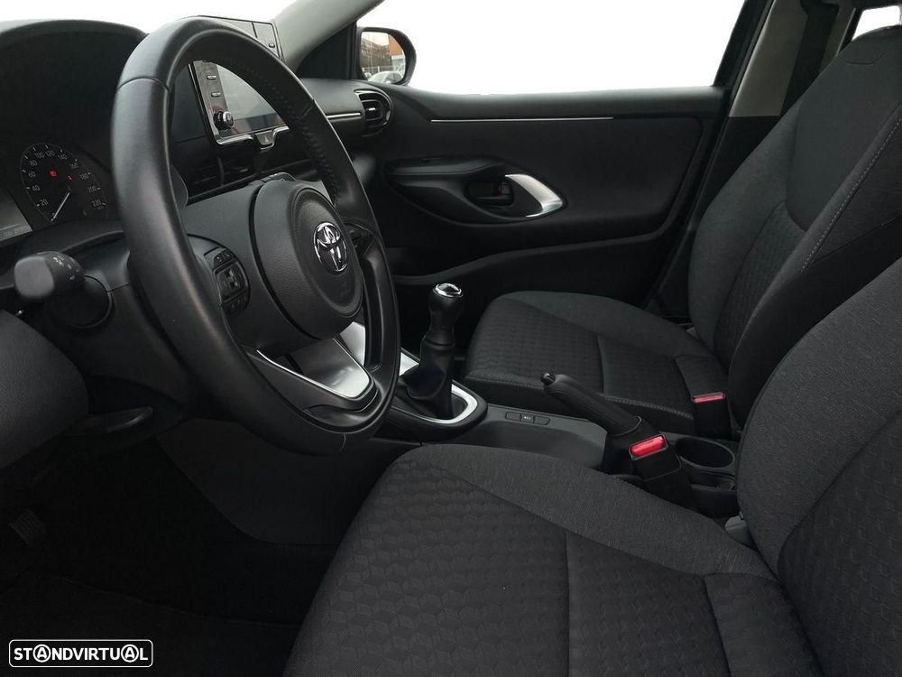 Toyota Yaris - 12