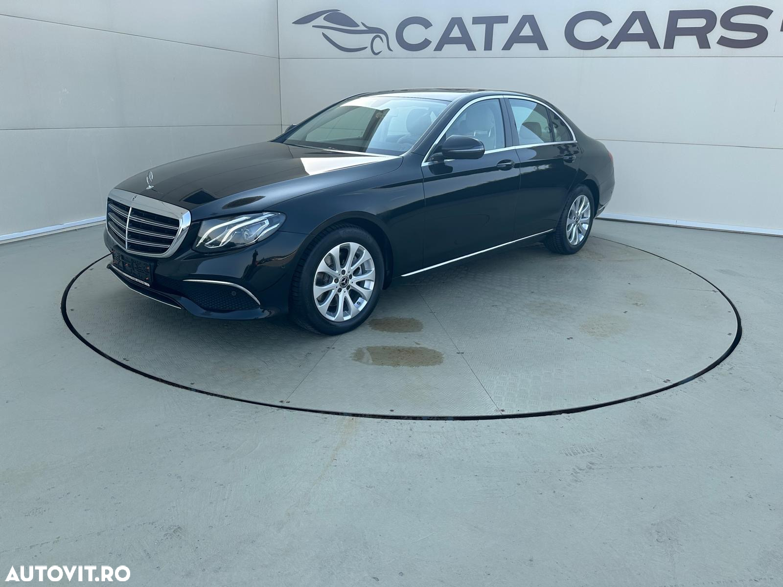 Mercedes-Benz E 220 d 4Matic T 9G-TRONIC Exclusive - 10