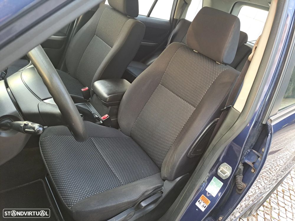 Suzuki Grand Vitara 1.9 DDiS X-Sport - 21