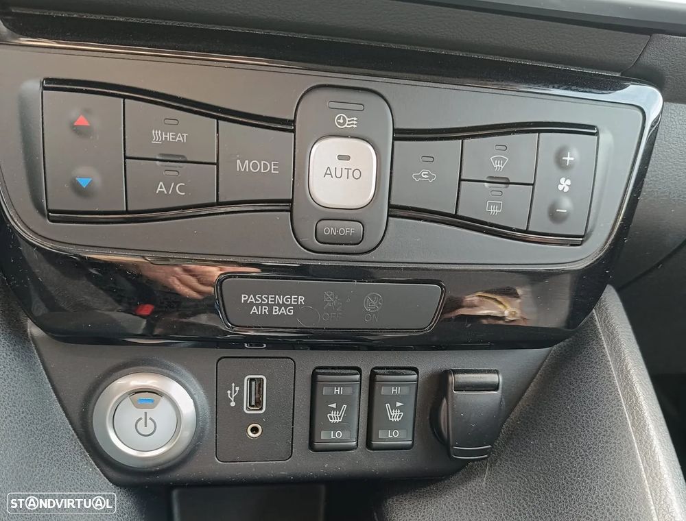 Nissan Leaf 40 kWh Tekna - 17