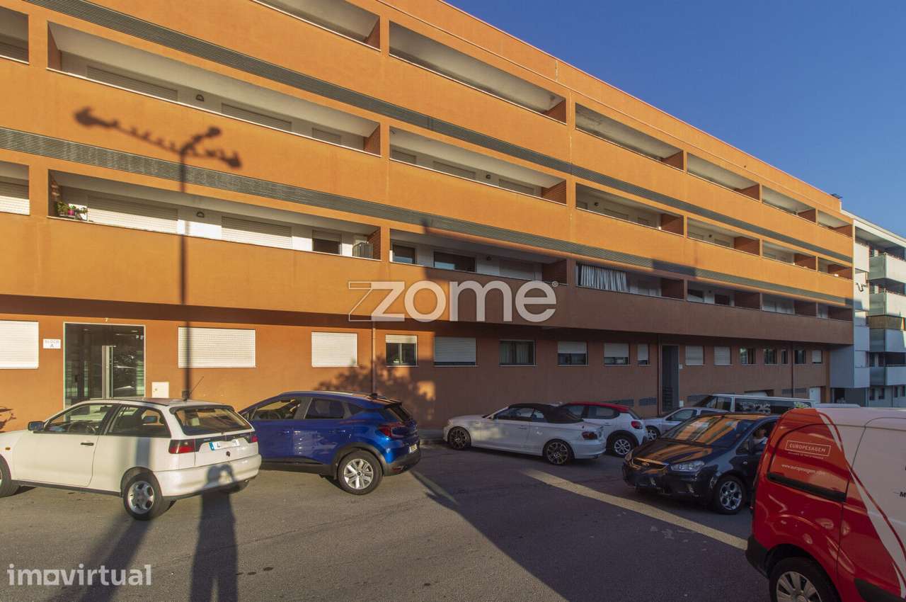 Apartamento T1 Junto á UM - Grande imagem: 2/13