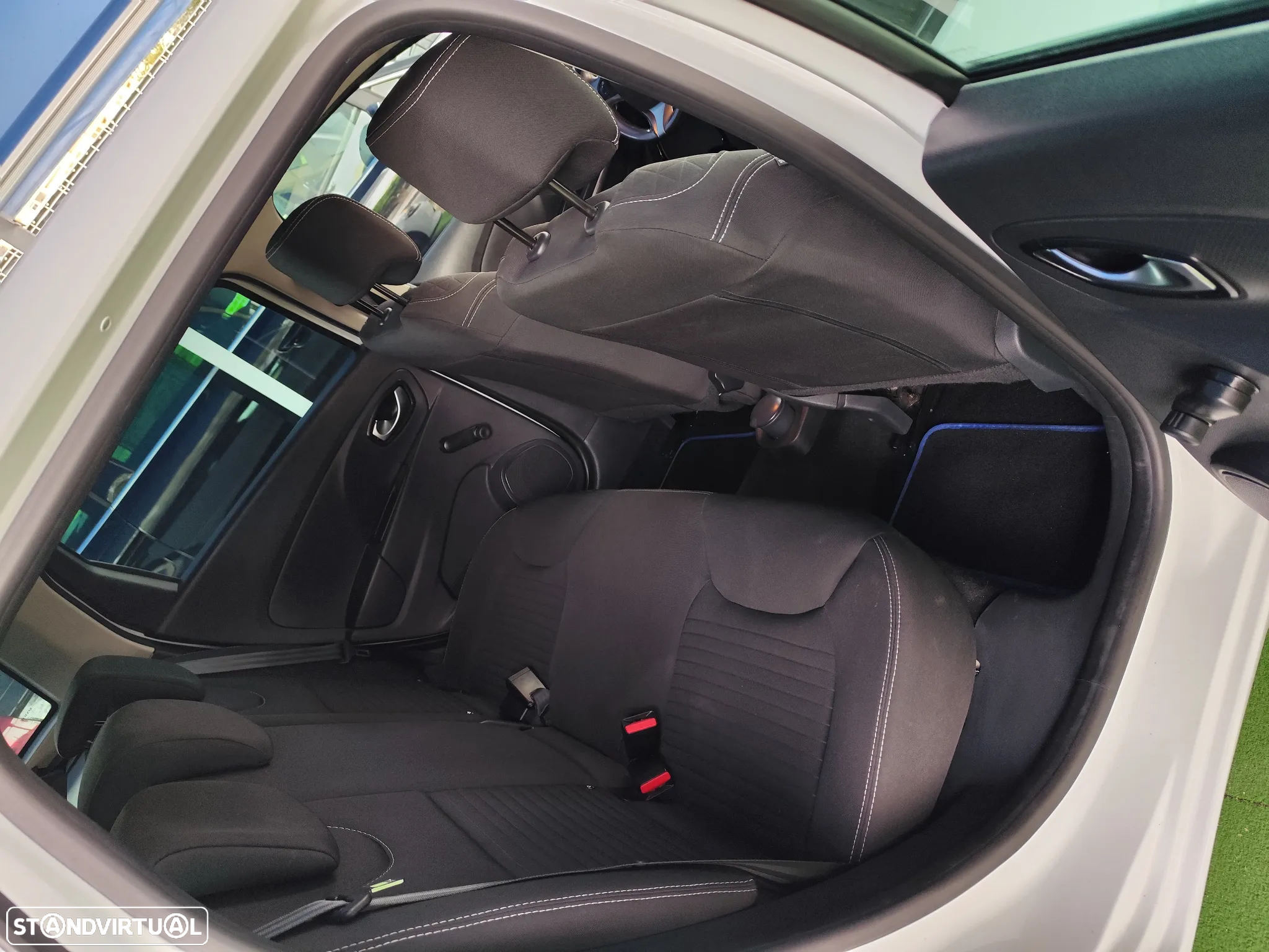 Renault Clio Sport Tourer 1.5 dCi Limited - 41