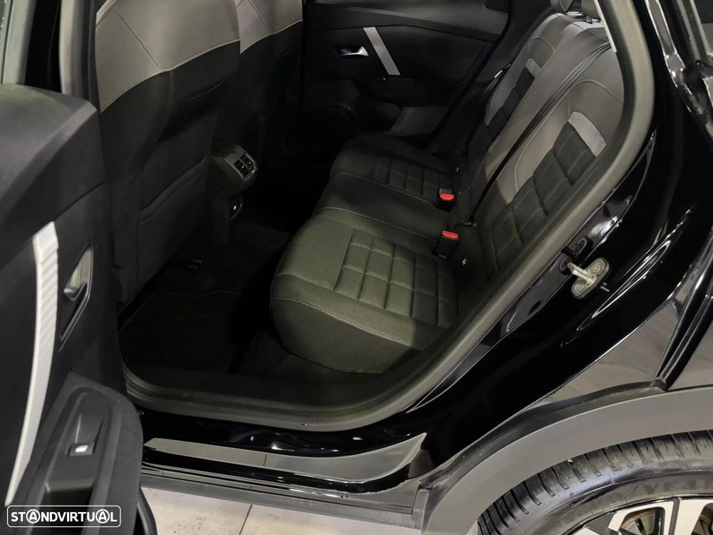 Citroën C4 X 1.2 Hybrid Plus e-DSC6 - 11
