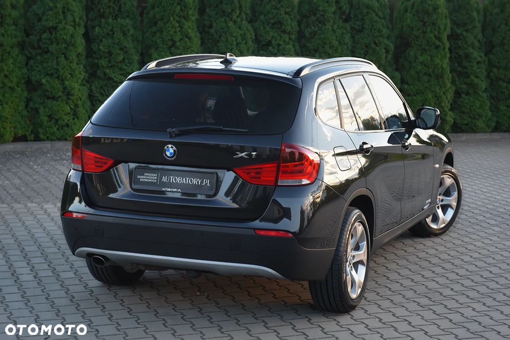 BMW X1 sDrive18i - 11