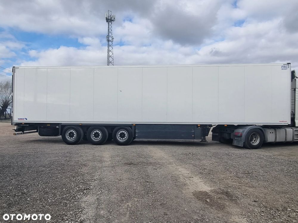 Schmitz Cargobull SKO - 3