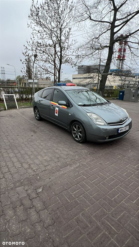 Toyota Prius 1.5 VVT-i Prestige - 1