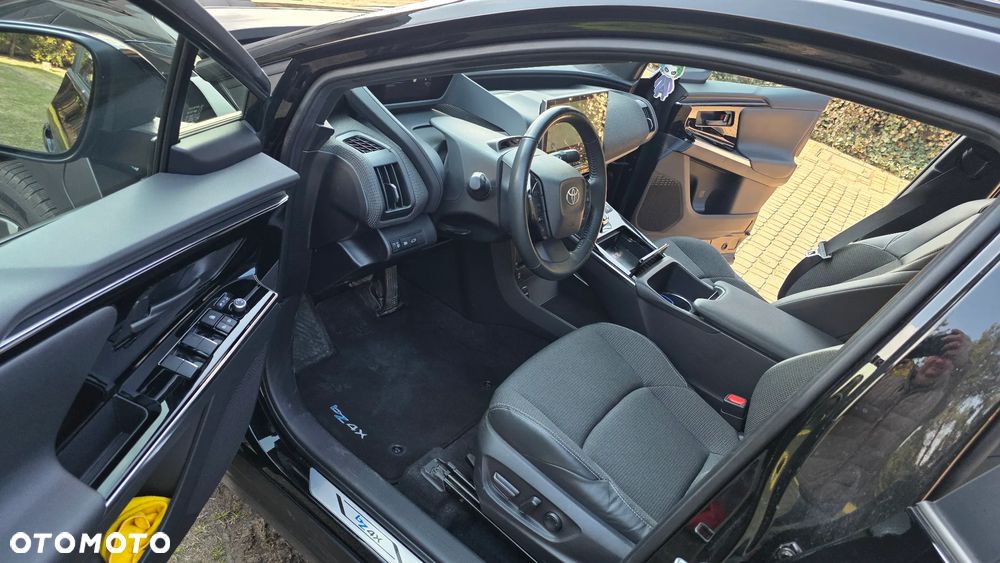 Toyota bZ4X Comfort - 30