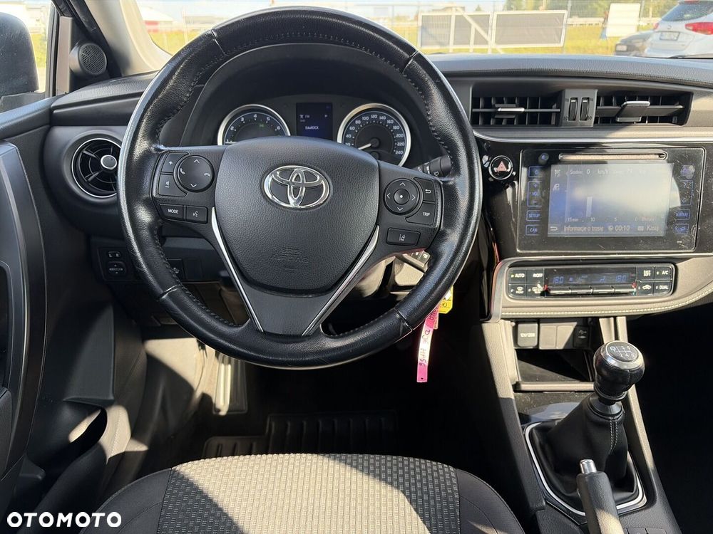 Toyota Corolla 1.6 Premium EU6 - 13